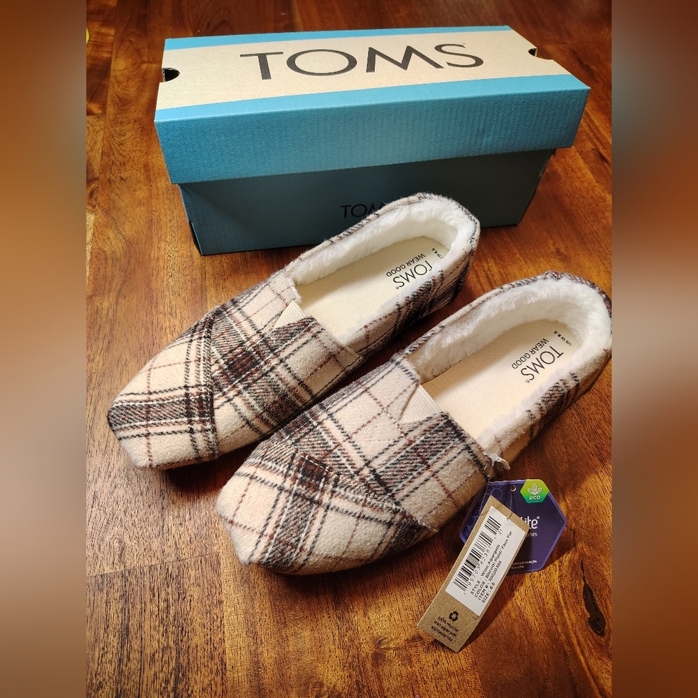 NWT TOMS Cozy Chenille Faux Fur Lined Slip On Alpargatas in Biscotti Plaid, 8.5 - Picture 4 of 10